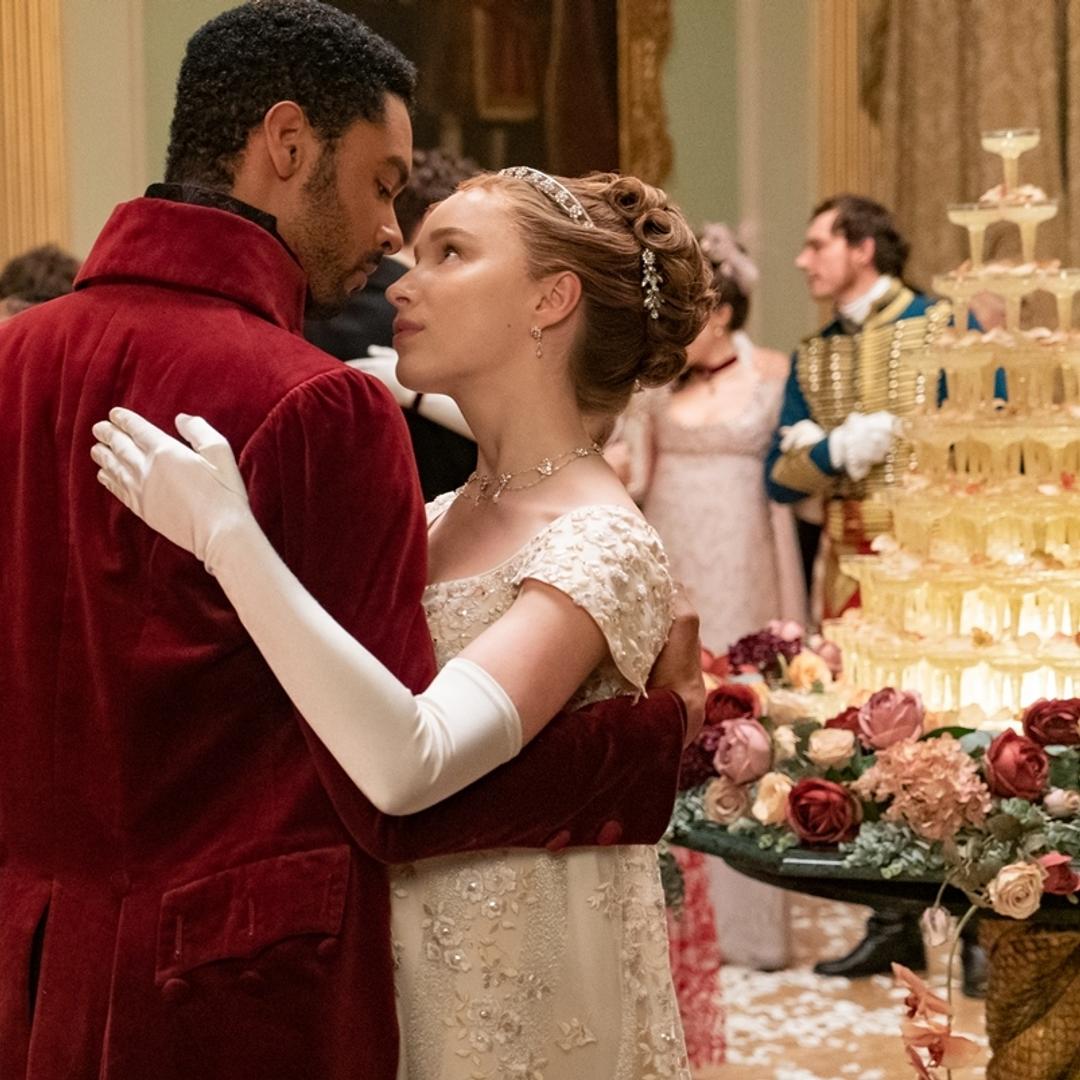 Além dos Bailes e Fofocas: Bridgerton e o Guia (Não Tão Secreto) para uma Intimidade Inesquecível
