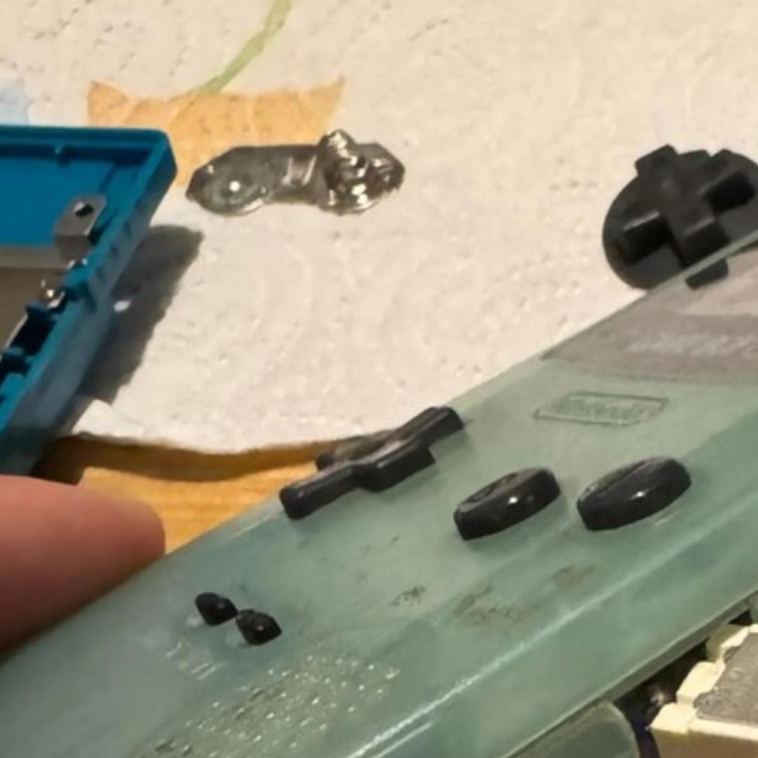 O Interruptor Misterioso do Game Boy: Um Upgrade Retrô que Você Não Esperava!